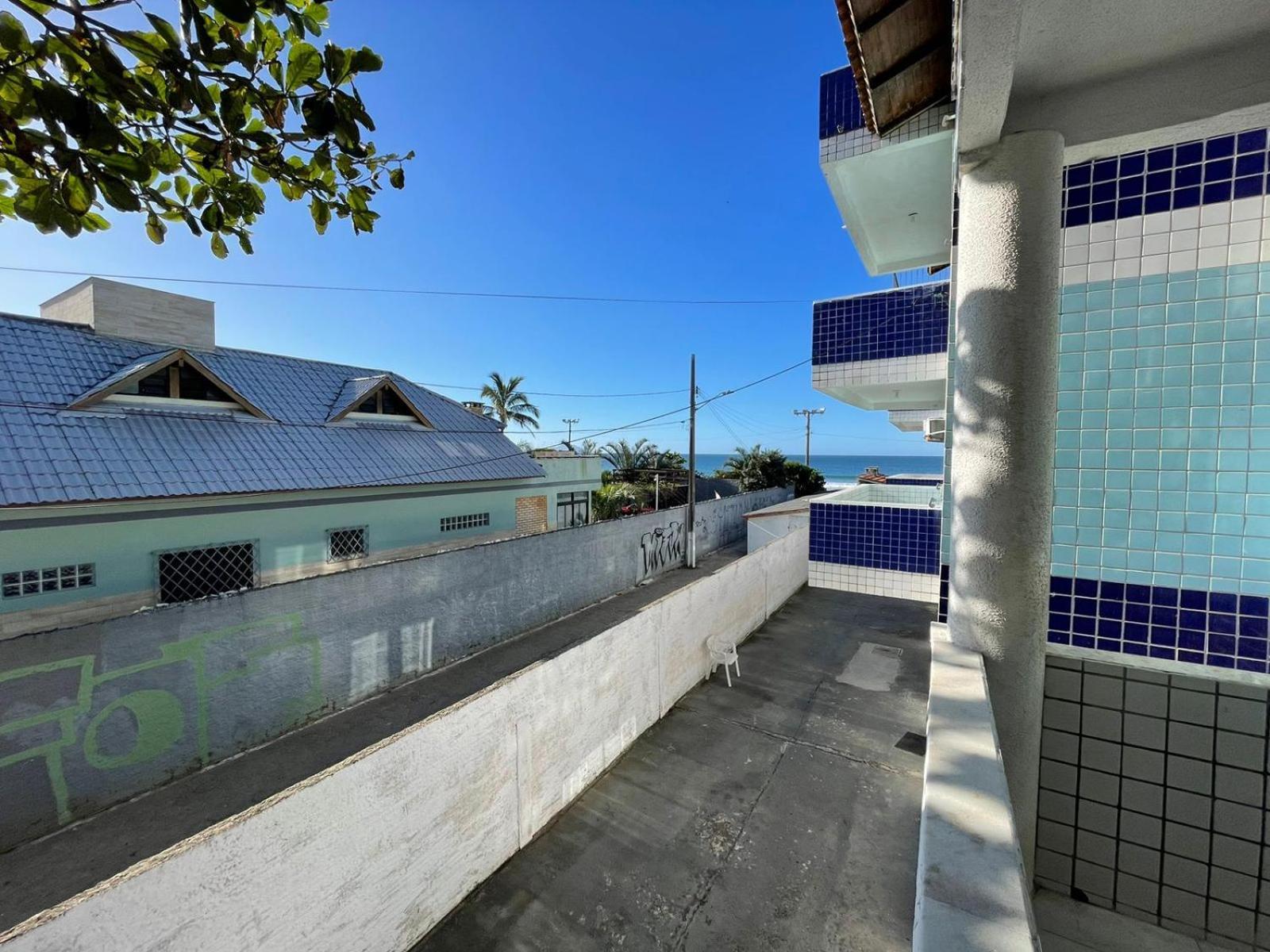 04 Pessoas, Em Residencial Frente Ao Mar